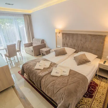 Wichrowe Wzgorze 3* Chmielno